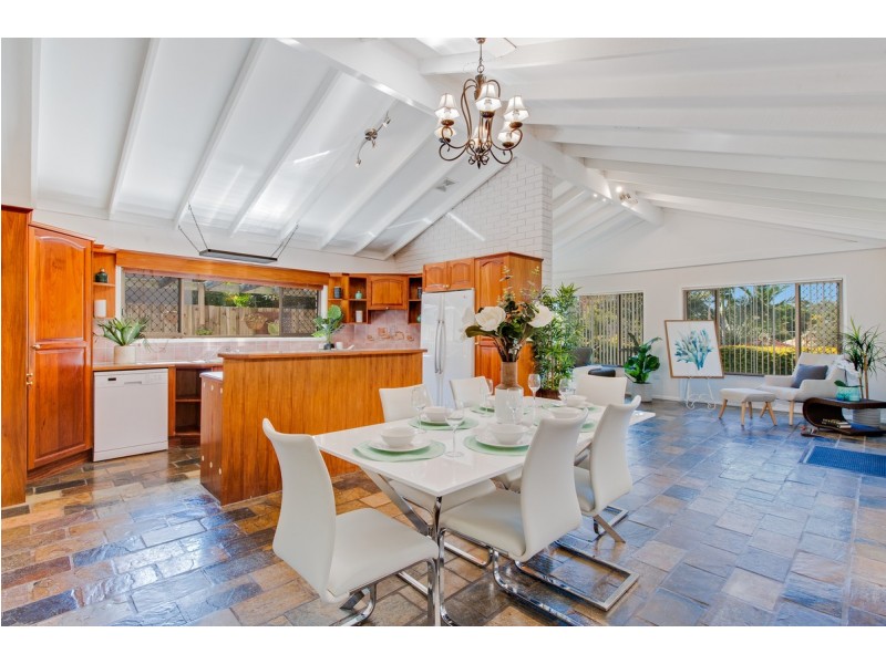 27 Cabernet Crescent, Thornlands QLD 4164