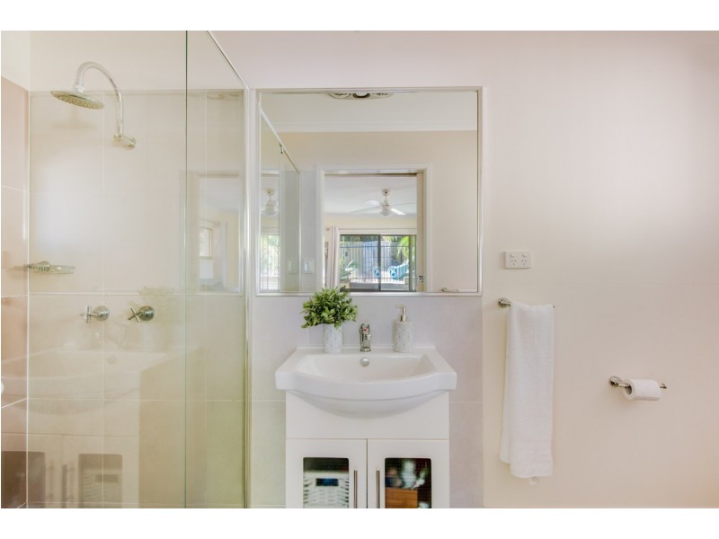 27 Cabernet Crescent, Thornlands QLD 4164