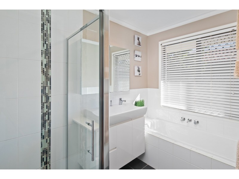 7 St Helena Court, Cleveland QLD 4163