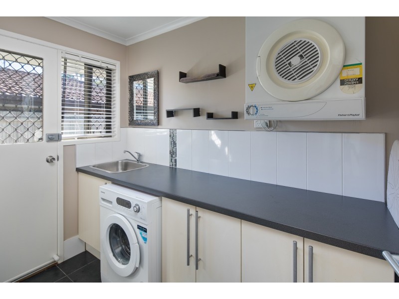 7 St Helena Court, Cleveland QLD 4163