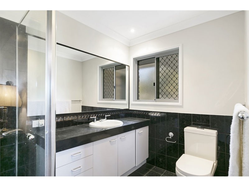 5 Ashley Court, Wellington Point QLD 4160