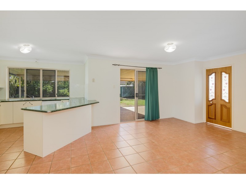 3 Palmerston Place, Victoria Point QLD 4165