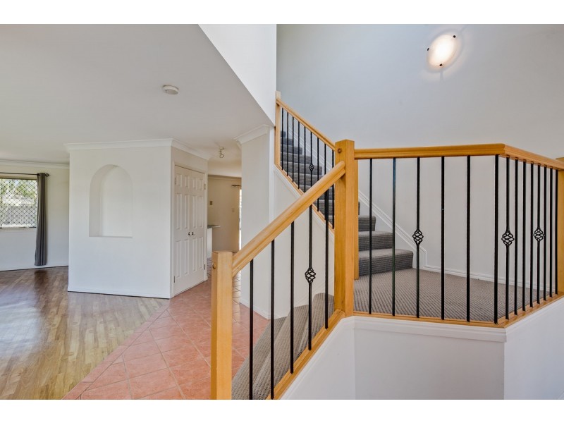 3 Palmerston Place, Victoria Point QLD 4165