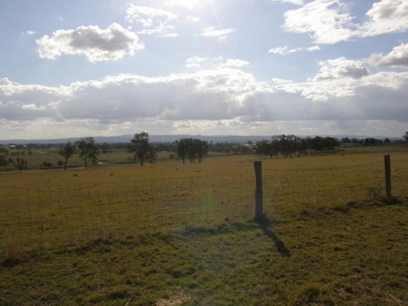 24 Brightview Road, Regency Downs QLD 4341