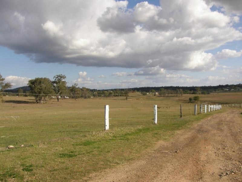 24 Brightview Road, Regency Downs QLD 4341