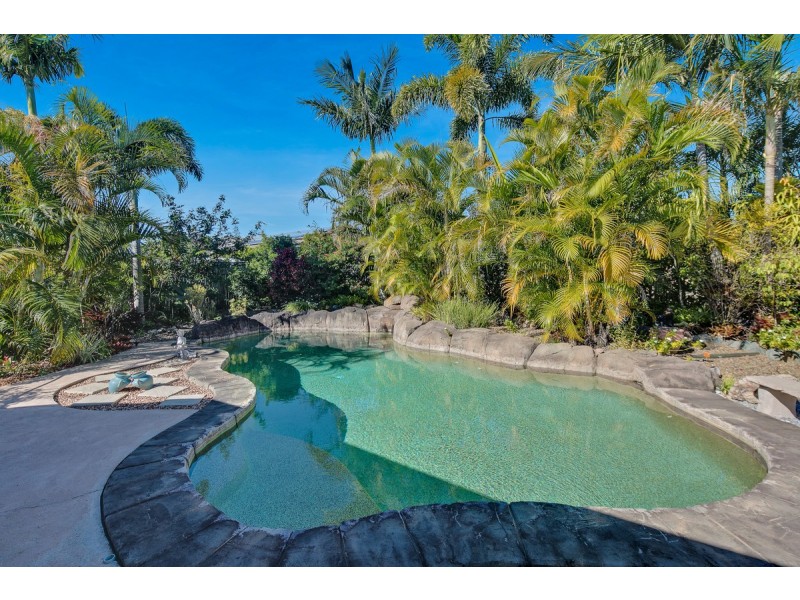 7 Darren Close, Victoria Point QLD 4165