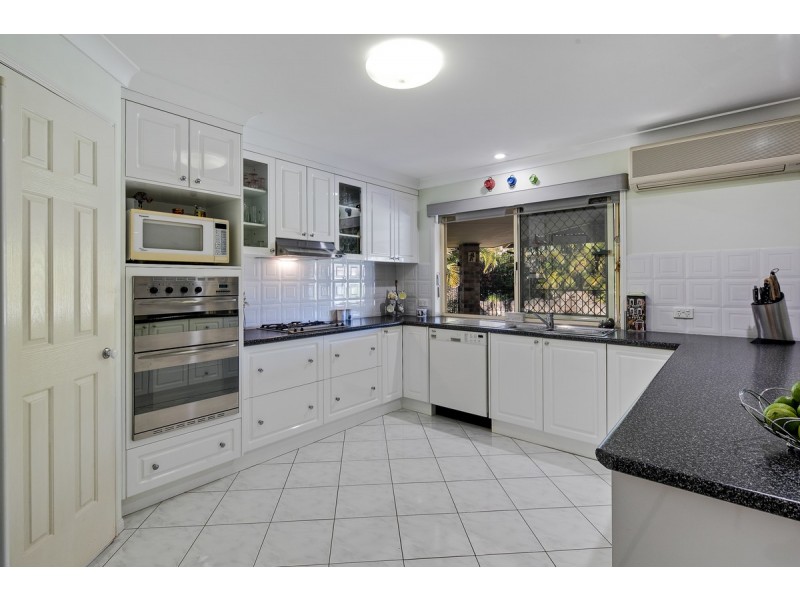 7 Darren Close, Victoria Point QLD 4165