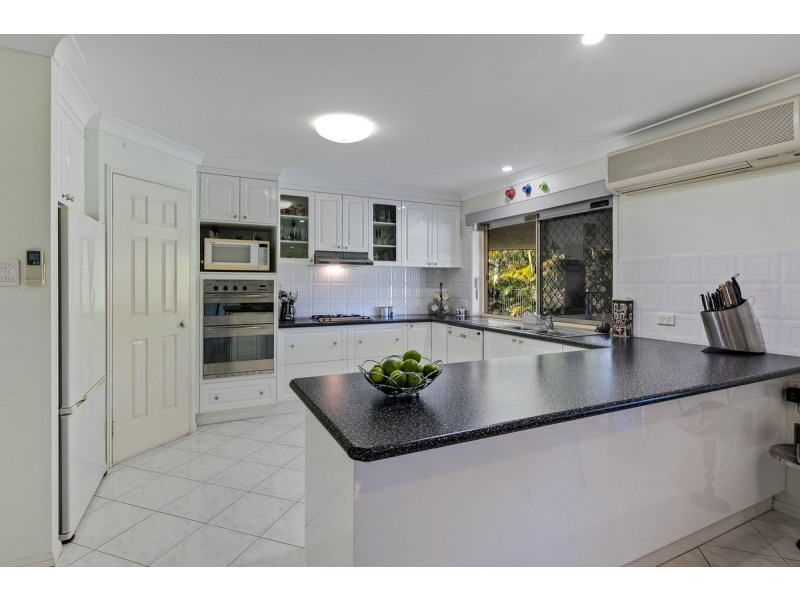 7 Darren Close, Victoria Point QLD 4165