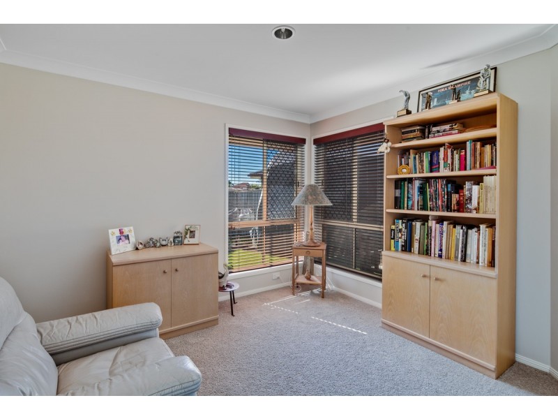 7 Darren Close, Victoria Point QLD 4165