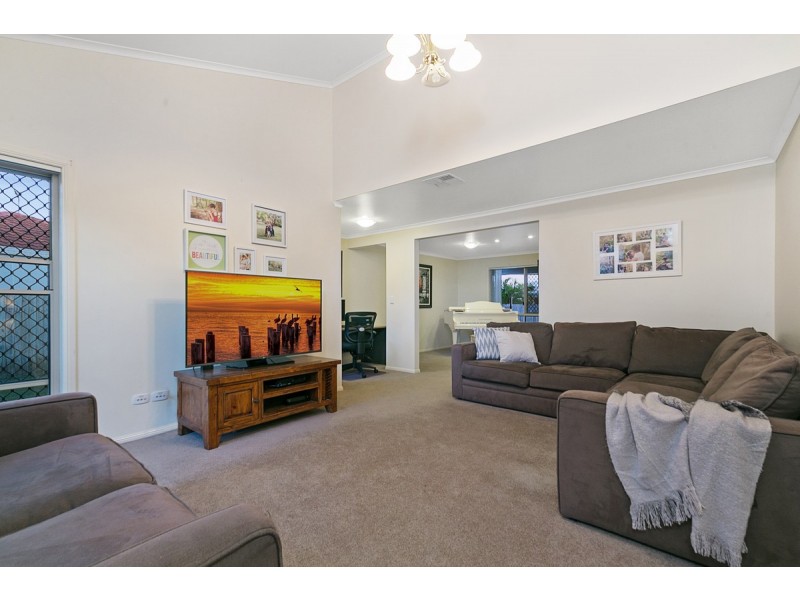 5 Maritime Court, Victoria Point QLD 4165