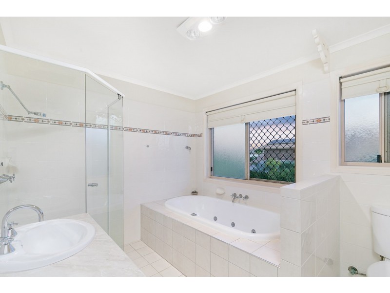 5 Maritime Court, Victoria Point QLD 4165