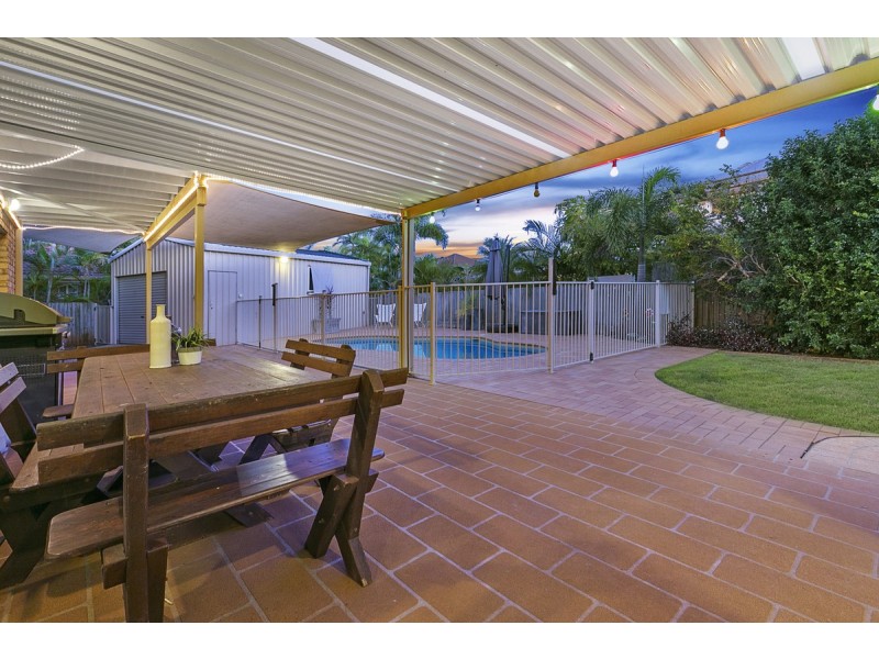 5 Maritime Court, Victoria Point QLD 4165