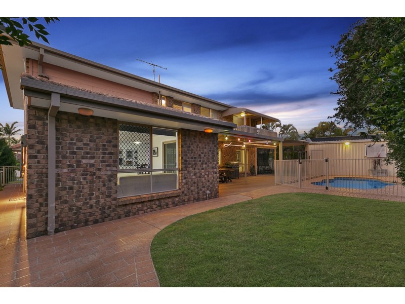 5 Maritime Court, Victoria Point QLD 4165
