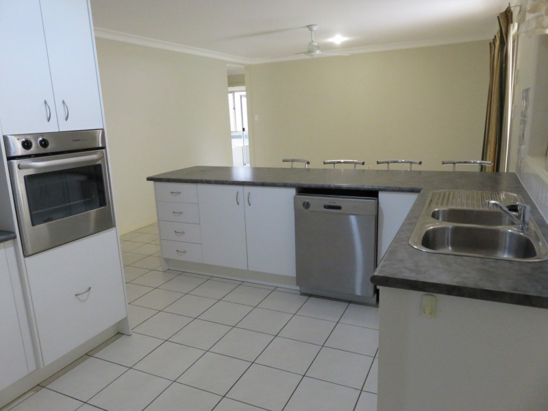 30 Adam Street, Cleveland QLD 4163