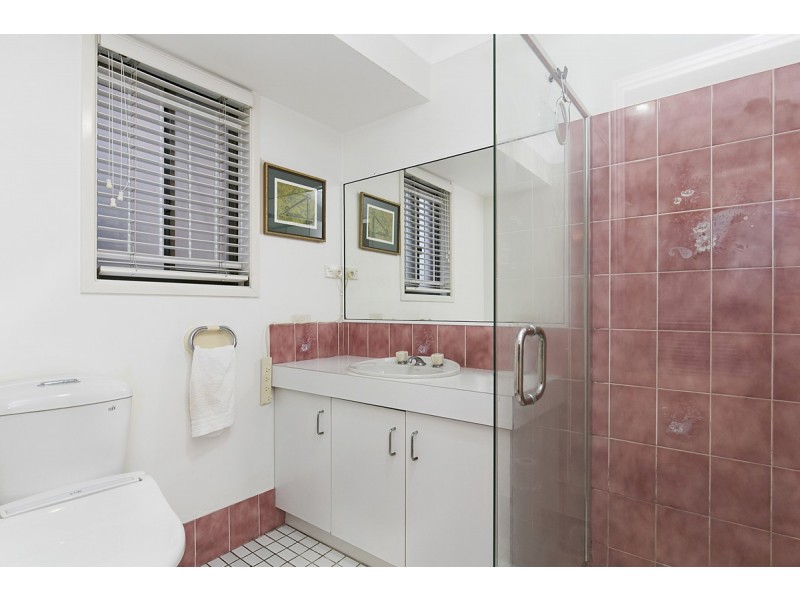 207 Esplanade, Redland Bay QLD 4165