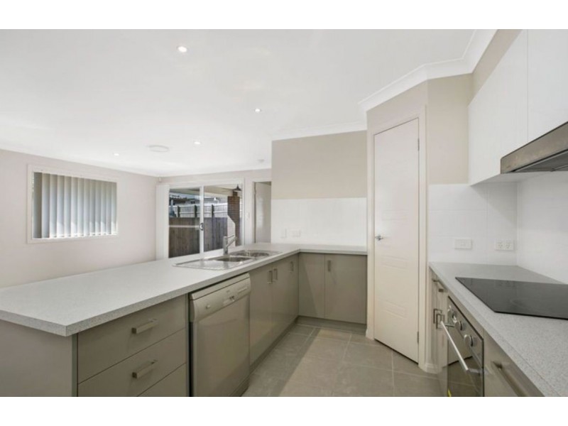 9 Riley Peter Place, Cleveland QLD 4163