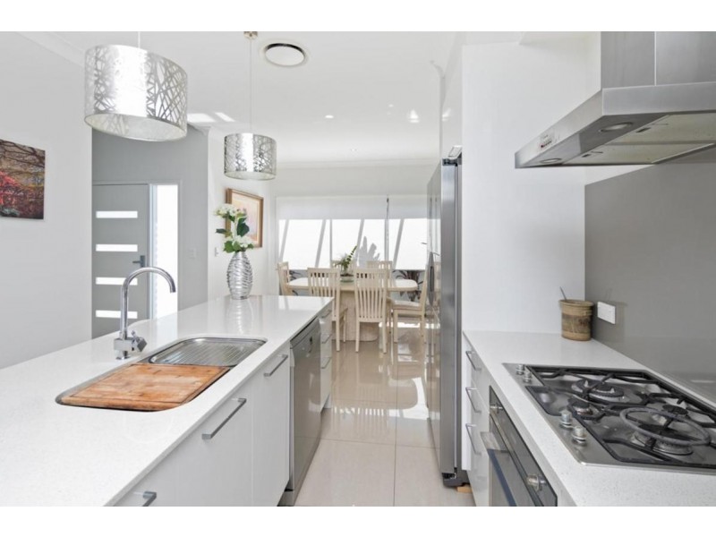 10/92-94 Sturgeon St, Ormiston QLD 4160