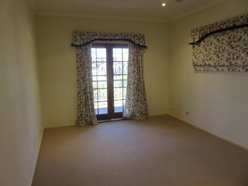 13 Waverley Court, Ormiston QLD 4160