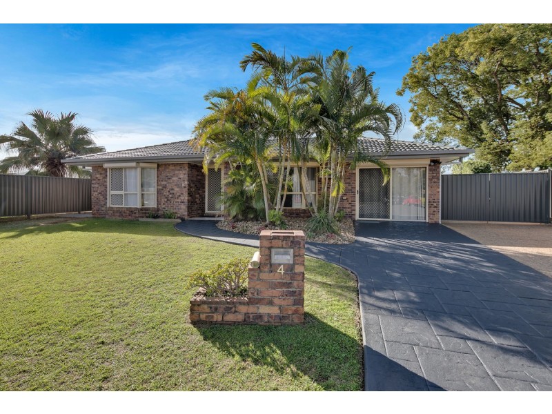 4 Peggy Place, Victoria Point QLD 4165