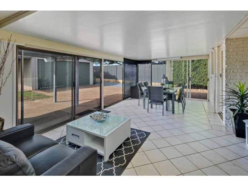 4 Peggy Place, Victoria Point QLD 4165