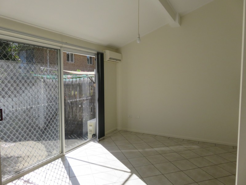 Unit 12/2-12 Queen Street, Cleveland QLD 4163