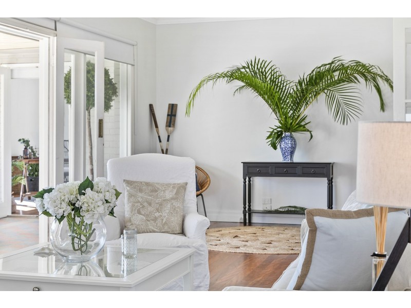 1-5 Dart Street, Redland Bay QLD 4165