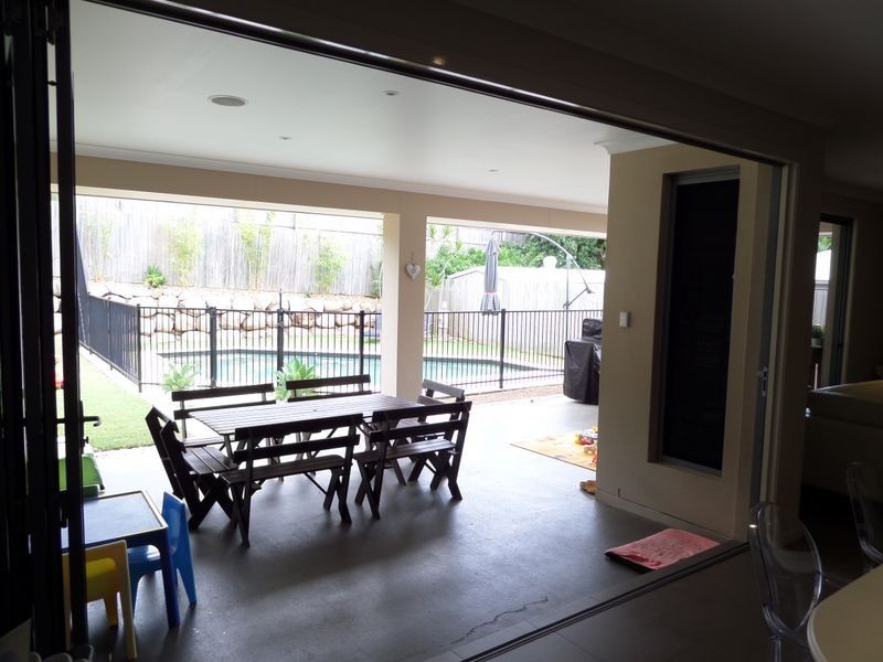 72 Denham Bvd, Redland Bay QLD 4165