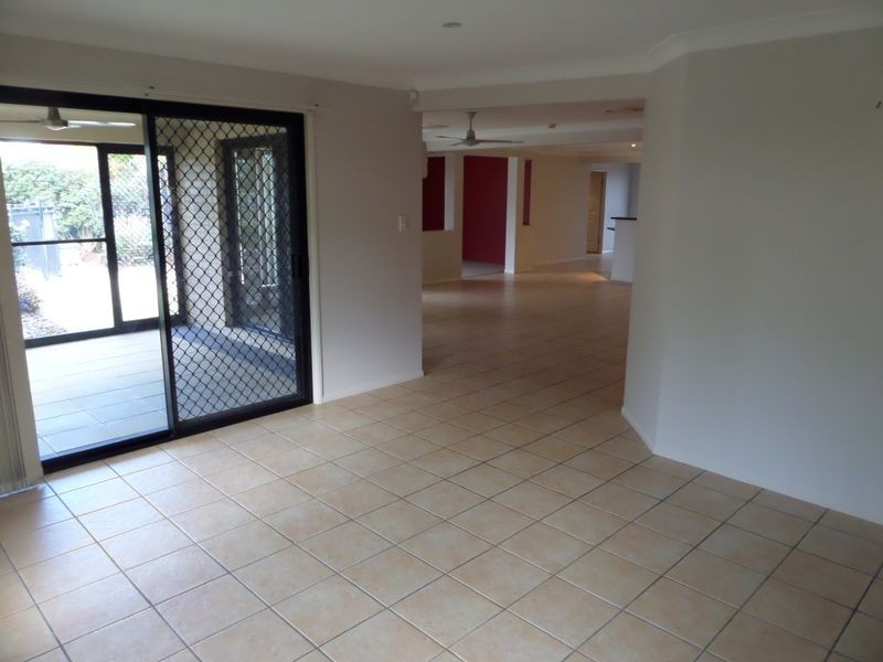 8 Paulina Street, Wellington Point QLD 4160