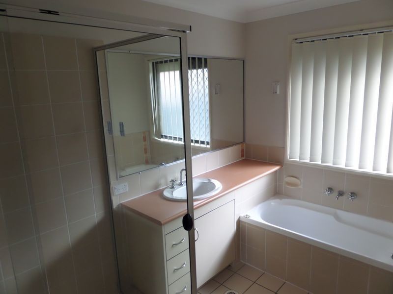 8 Paulina Street, Wellington Point QLD 4160