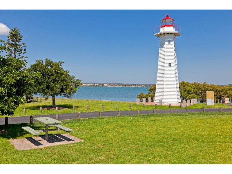 8/52 Island Street, Cleveland QLD 4163