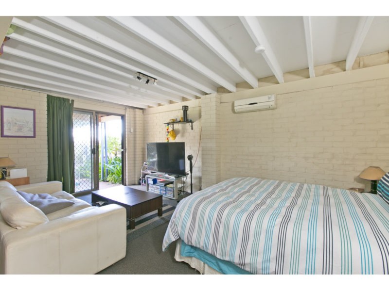 220 Thorneside Road, Thorneside QLD 4158