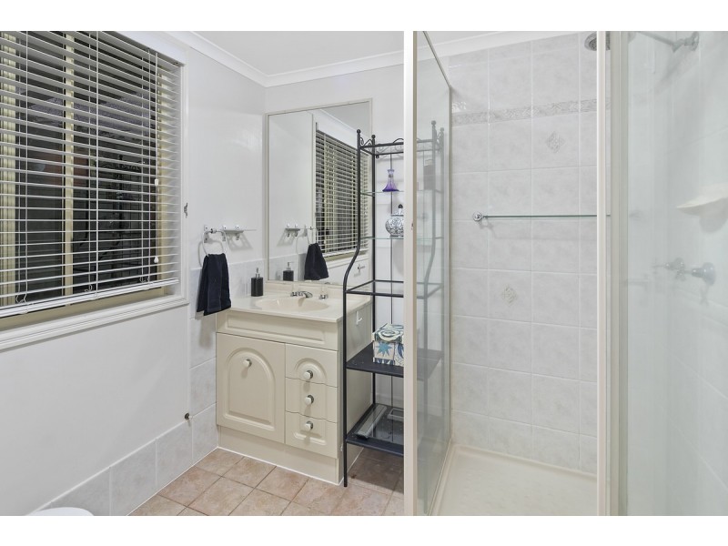 8 Ryan Court, Victoria Point QLD 4165