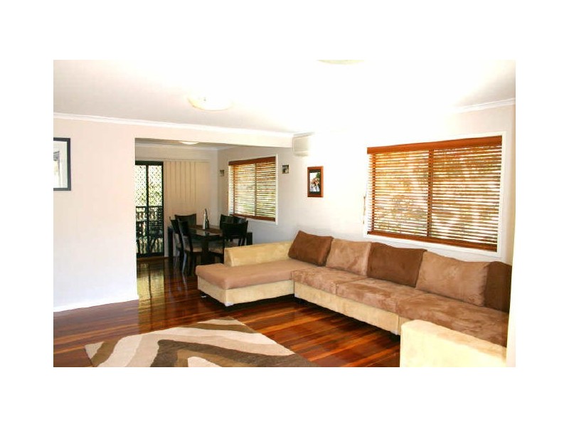 16 Larbonya Crescent, Capalaba QLD 4157