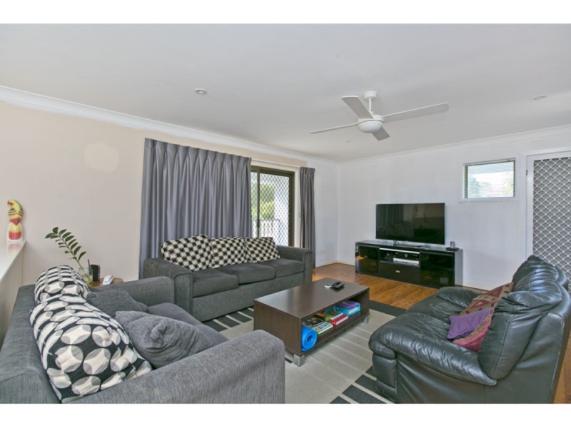 18 Peterson Street, Wellington Point QLD 4160