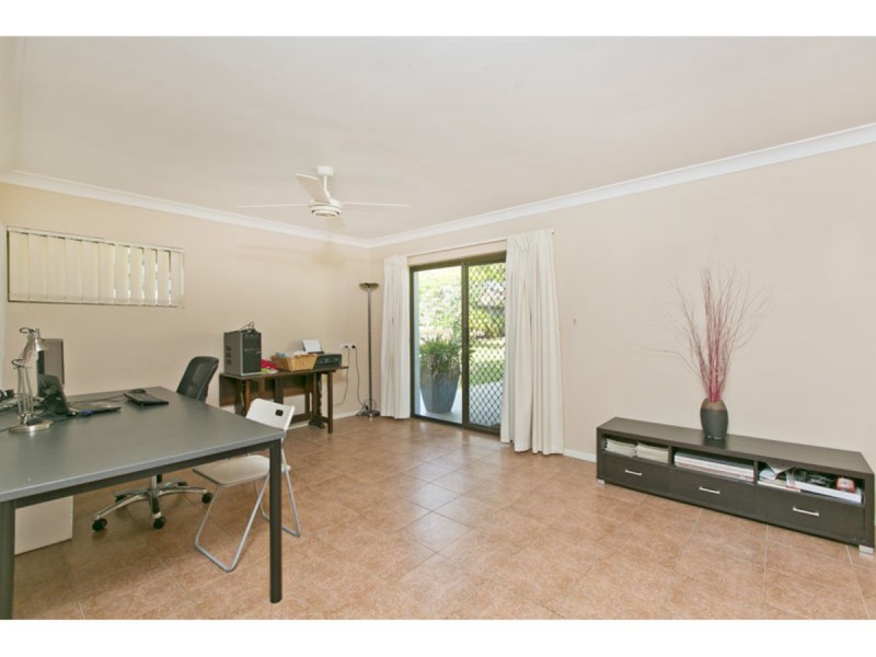 18 Peterson Street, Wellington Point QLD 4160