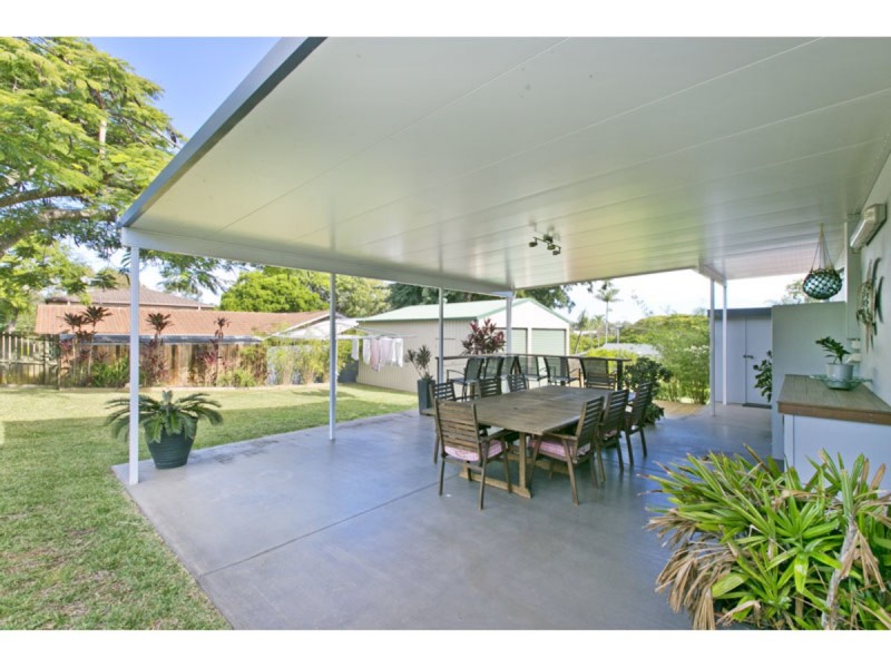 18 Peterson Street, Wellington Point QLD 4160