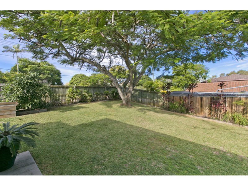 18 Peterson Street, Wellington Point QLD 4160