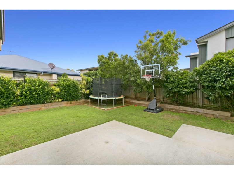 30 Huntly Place, Redland Bay QLD 4165