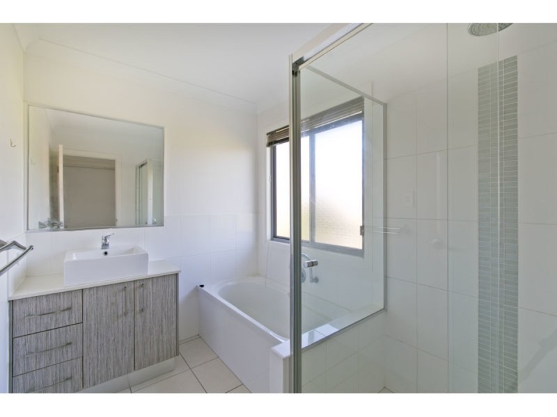 2/45 Longland Street, Cleveland QLD 4163