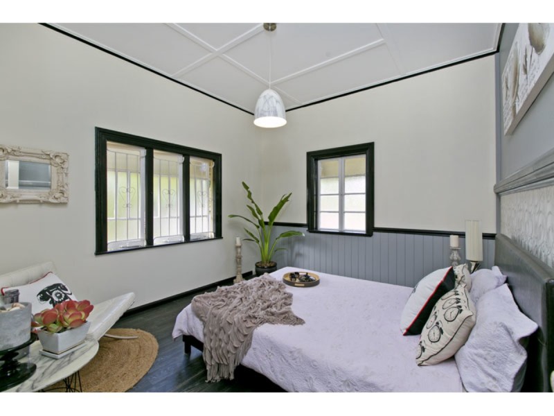 502 Main Road, Wellington Point QLD 4160