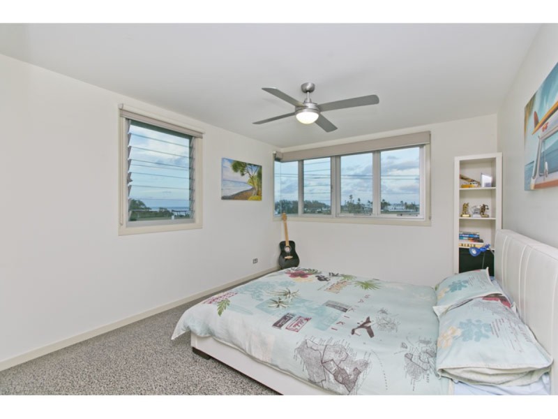 8 Sand Street, Raby Bay QLD 4163