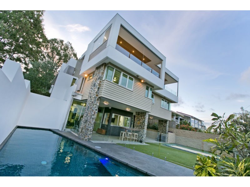 8 Sand Street, Raby Bay QLD 4163