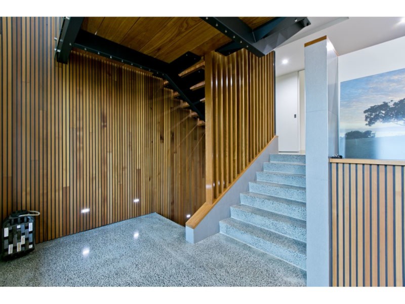 8 Sand Street, Raby Bay QLD 4163