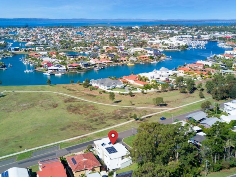 8 Sand Street, Raby Bay QLD 4163