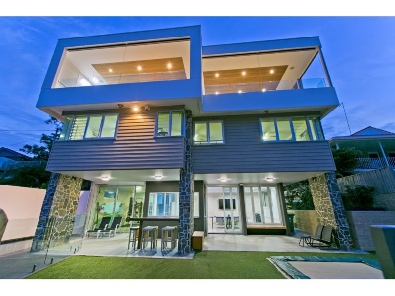 8 Sand Street, Raby Bay QLD 4163