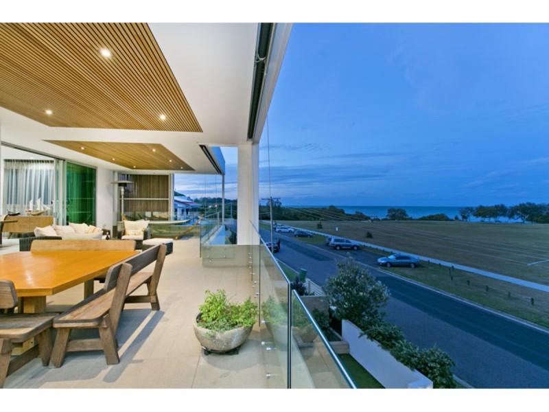 8 Sand Street, Raby Bay QLD 4163