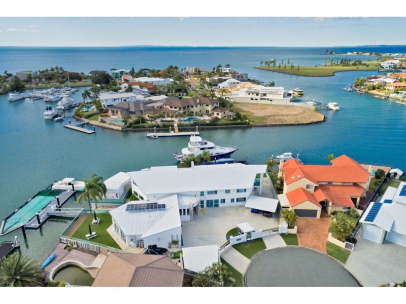 23-25 Voyagers Court, Raby Bay QLD 4163