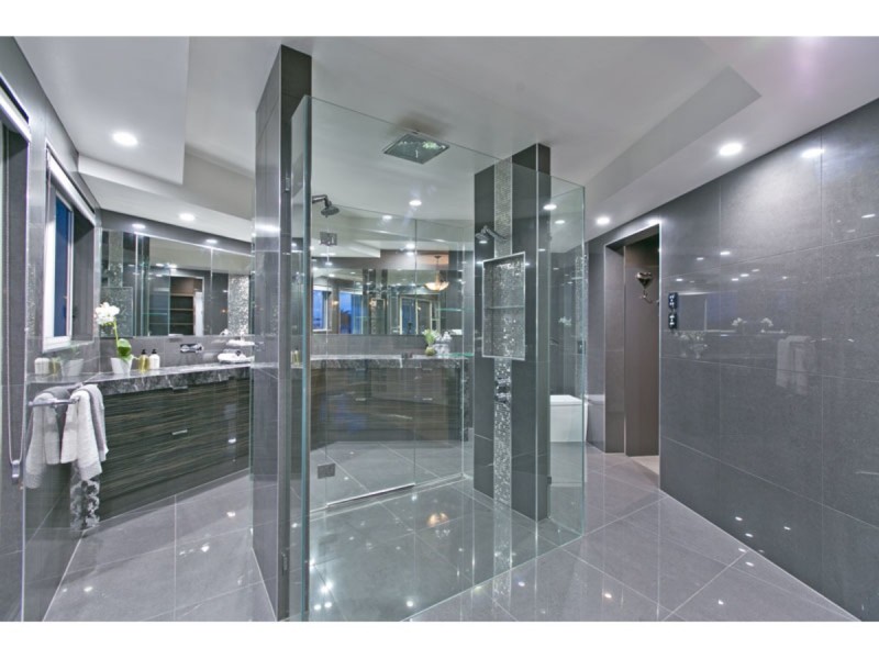 23-25 Voyagers Court, Raby Bay QLD 4163