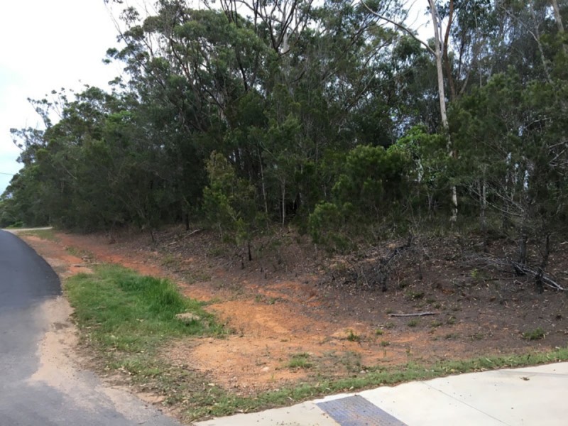 1 Stradbroke Drive, Russell Island QLD 4184