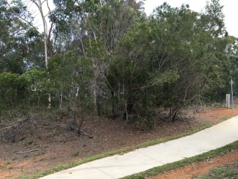 1 Stradbroke Drive, Russell Island QLD 4184